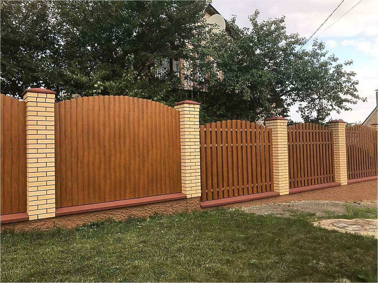 забор из штакетника 80м орех фото4 в Красноярске