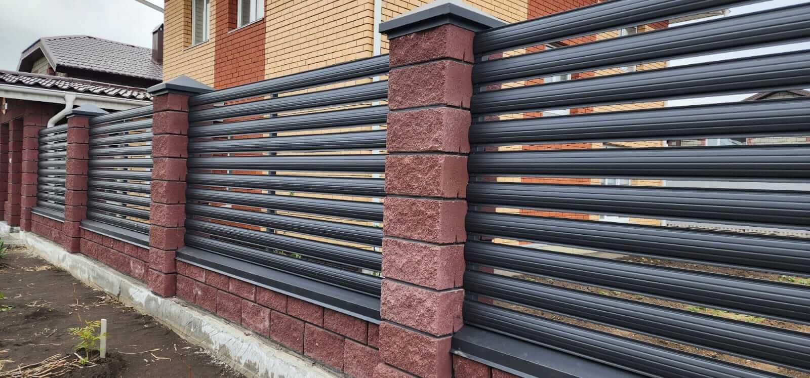 Забор-ранчо из штакетника 21м RAL7024/7024 Серый Графит МАТТЕ двусторонний в Красноярске