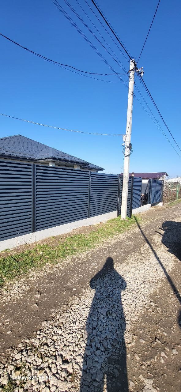 Забор из ламелей еврожалюзи 30м RAL7024/7024 Серый Графит двусторонний фото 1 в Красноярске