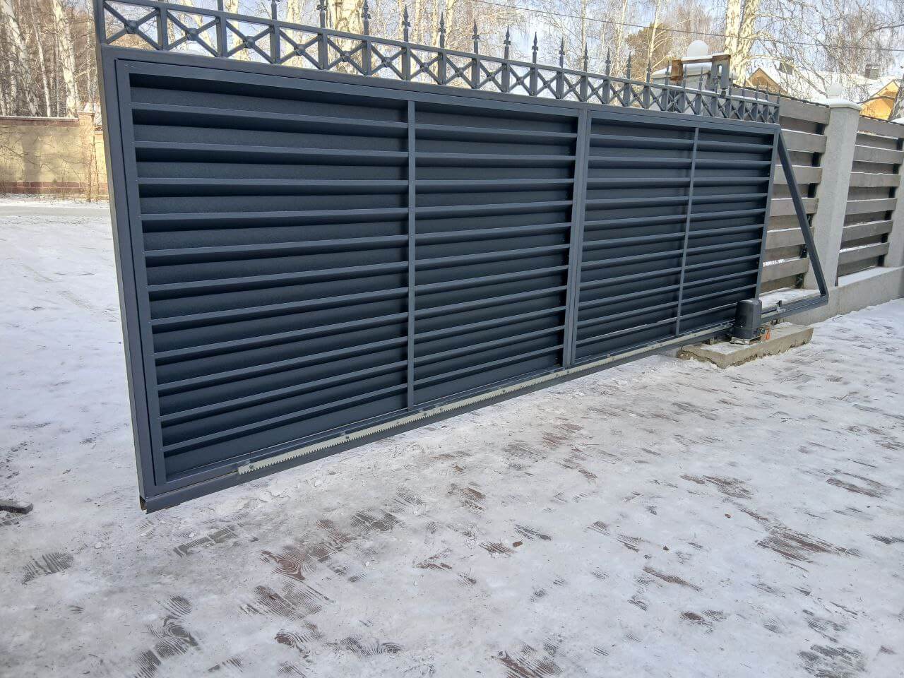 Входная группа из ламелей Хай-Тек RAL7024/7024 Серый Графит двусторонний МАТТЕ фото 8 в Красноярске