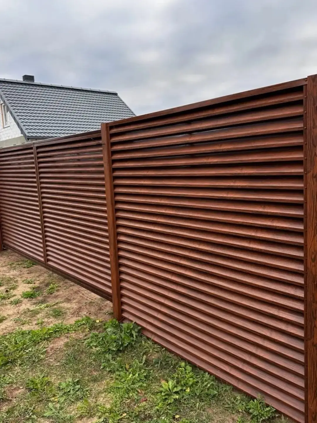 Забор-жалюзи из ламелей ЭКО-Z 58м Темный Дуб 3D Принтек фото 1 в Красноярске