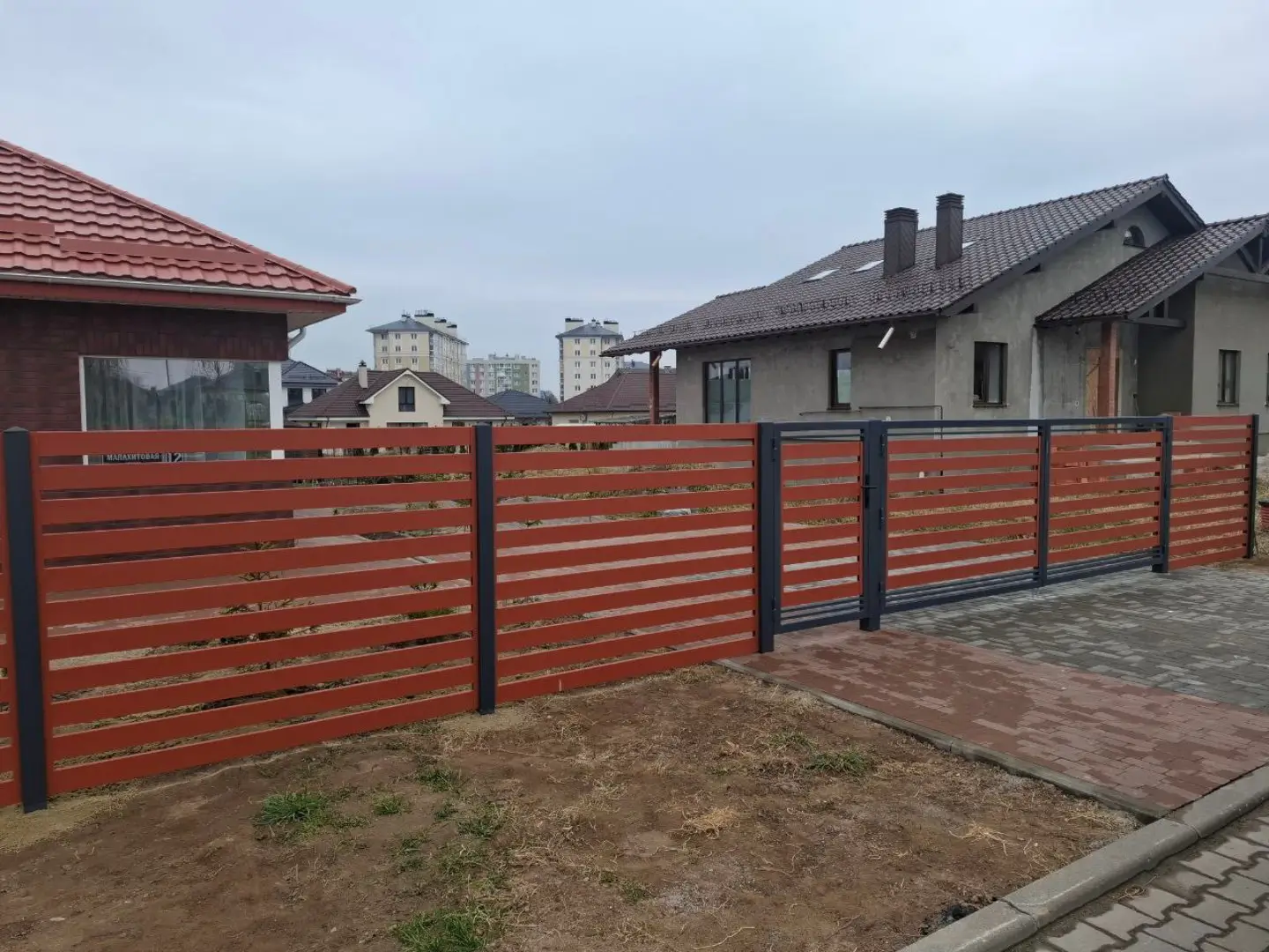 Забор-ранчо из металлопланкена 18м RAL8004 Терракотовый в Красноярске