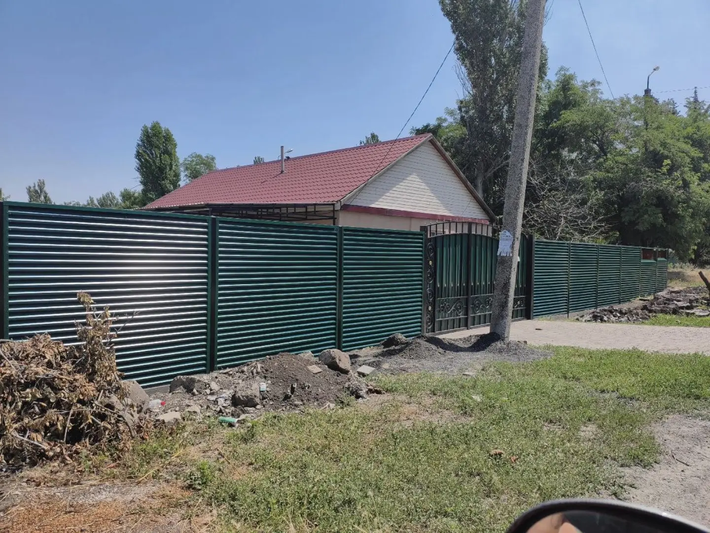 Забор-жалюзи из ламелей ЭКО-Z 24м RAL6005 Зеленый Мох фото 3 в Красноярске